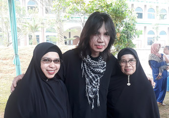 Kerinduan Adik Ustaz Arifin Ilham Kepada Sang Kakak Tertuang Dalam Sebuah Lagu