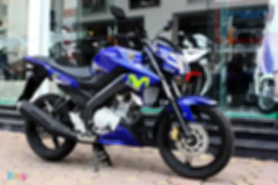 Yamaha FZ150i alias V-ixion dengan livery Movistar