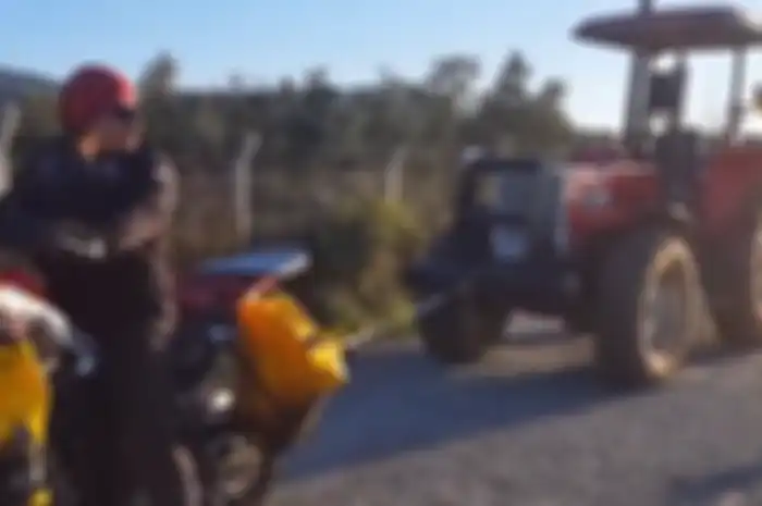 Honda CRF1000L Africa Twin tarik traktor
