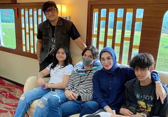 Tajir Melintir! Andre Taulany Boyong Keluarga dan 17 Kru YouTube Pelesiran ke Yogyakarta, Sultan Bintaro Sewa Satu Gerbong Kereta Api Mewah