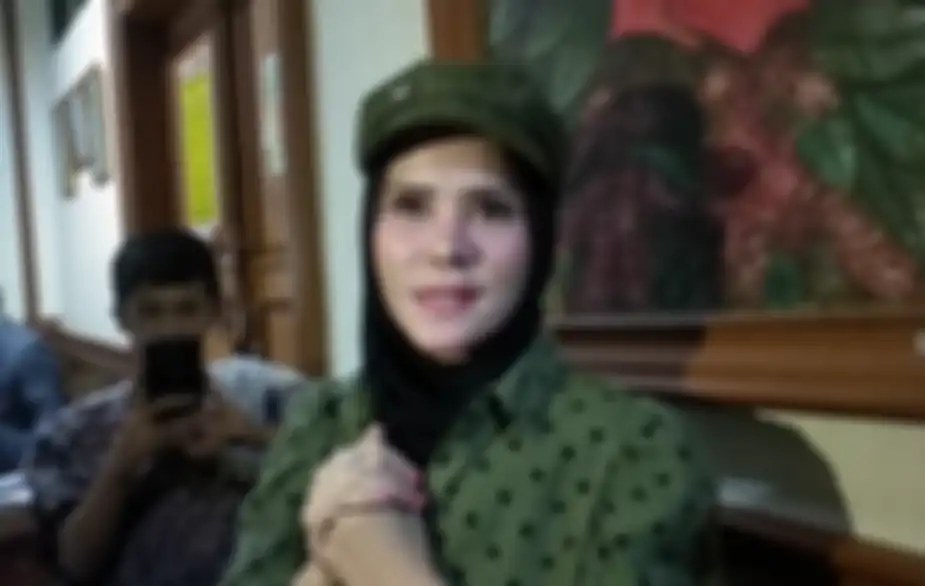 Angel Lelga saat ditemui Grid.ID menghadiri sidang mediasi di Pengadilan Agama Jakarta Selatan, Senin (10/2/2020).