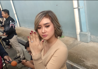 Akui Kaget Dilamar Kekasihnya di Amsterdam, Cita Citata: Nangis Dulu, Syok!