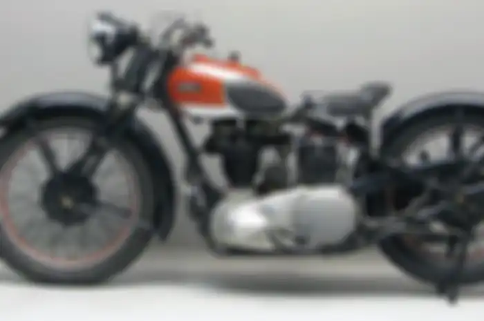  Ariel Red Hunter