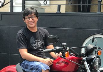 Andre Taulany Ungkapkan Rasa Duka untuk Peristiwa Kekerasan Antar Suporter Bola