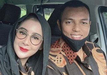 Tak Muluk-Muluk Dulu Pergi Umrah Minta Jodoh, Uut Permatasari Tak Menyangka Doanya Dijawab hingga Dapat Suami Perwira Polisi