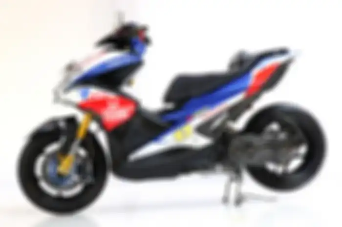 Modifikasi motor Yamaha Aerox 155 Best Racing Customaxi Yamaha Bekasi