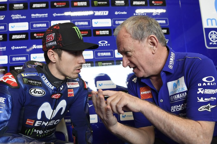 Maverick Vinales dan kepala mekaniknya, Ramon Forcada