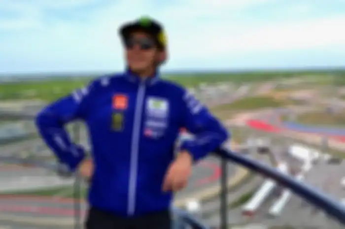 Valentino Rossi dengan latar belakang Circuit of The Americas (COTA), Austin, Texas, tempat digelarn