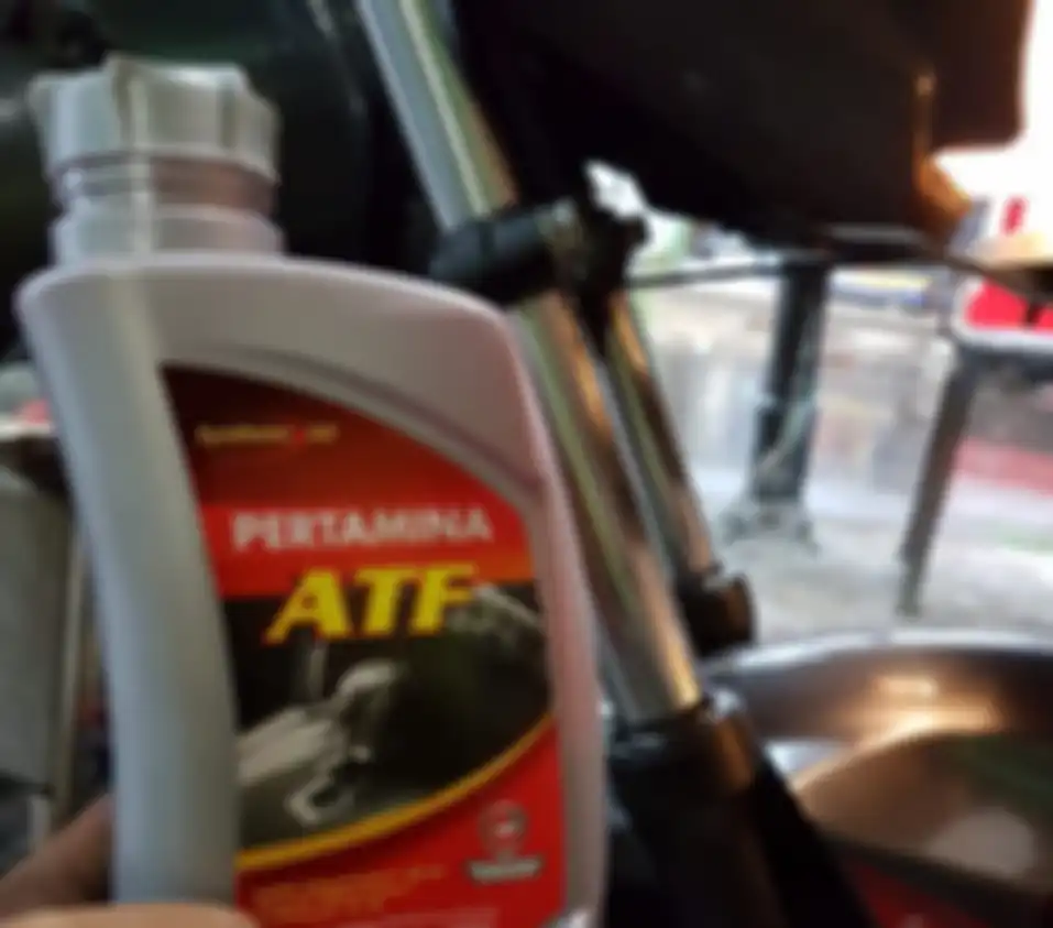 Oli transmisi mobil matic buat sokbreker depan motor