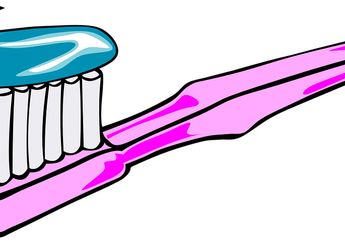 Biasakan Rajin Sikat Gigi, Bisa Cegah Infeksi Pernapasan  dan Tumor