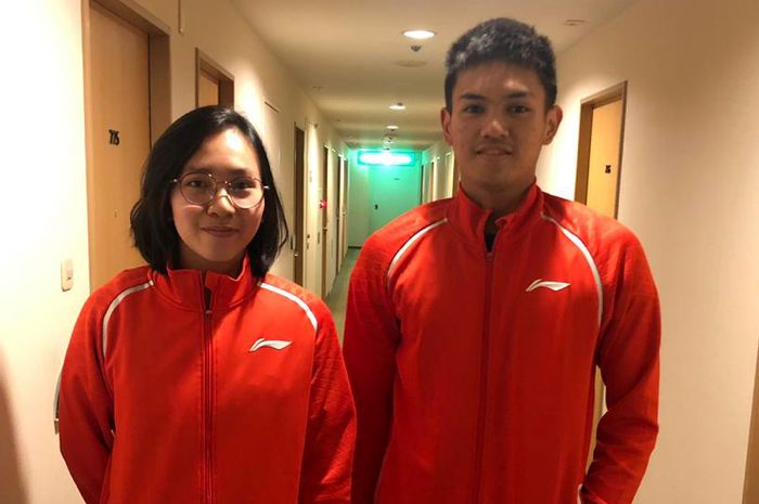 Salah satu ganda campuran Indonesia yang turun pada ajang Vietnam International Challenge 2019, Adnan Maulana (kanang) dan Mychelle Crhystine Bandaso (kiri)