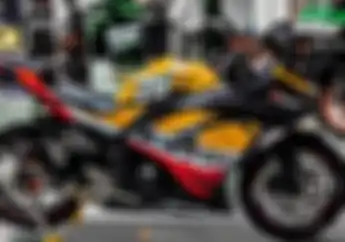 Pede Modifikasi Pakai Livery Repsol, Begitu Didekati Enggak Tahunya Geng Motor Hijau