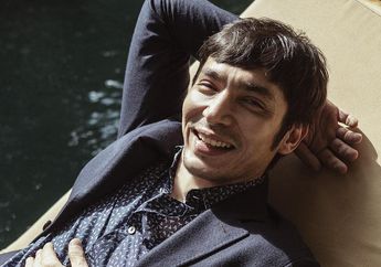 Tampil Beda dengan Kumis Tebal, Intip Penampilan Baru Abimana Aryasatya yang Bikin Pangling!