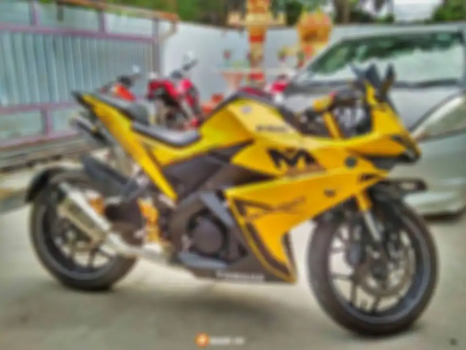 Yamaha Xabre pakai fairing jadi cakep
