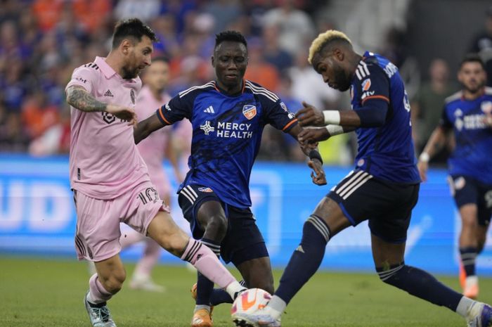 Aksi Lionel Messi pada semifinal U.S Open yang mempertemukan Inter Miami dengan FC Cincinnati.