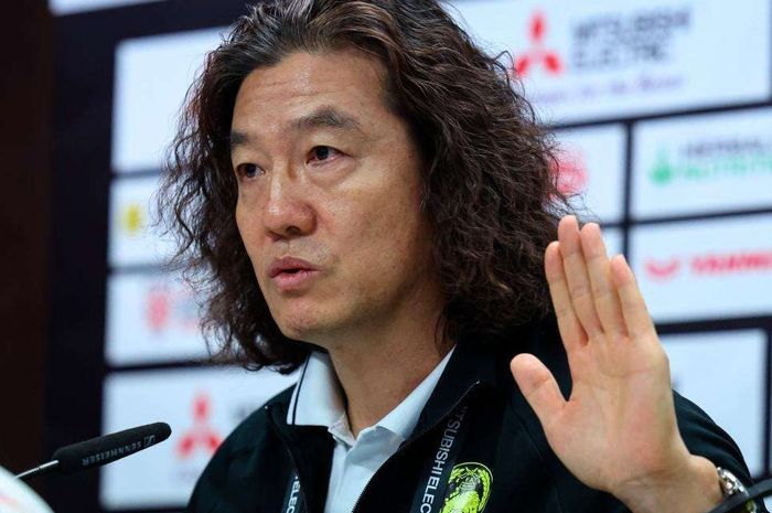 Kim Pan-gon menolak untuk menjelaskan alasan pengunduran dirinya sebagai pelatih kepala Timnas Malaysia karena berbahaya.