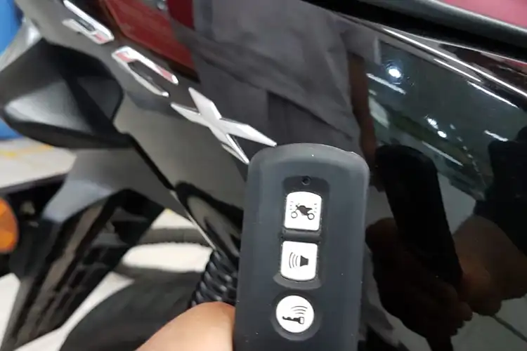 Remote Keyless Honda PCX Hilang? Ongkos Biaya Gantinya Bikin Keselek Boskuh! 