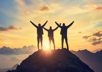 5 Arti Mimpi Berada di Puncak Gunung, Simbol Kesuksesan dan Kesejahteraan, Kabar Baik Akan Datang!