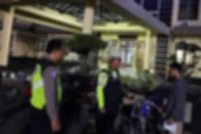 Polisi melakukan penyitaan motor yang dilakukan oleh para joki balap liar.