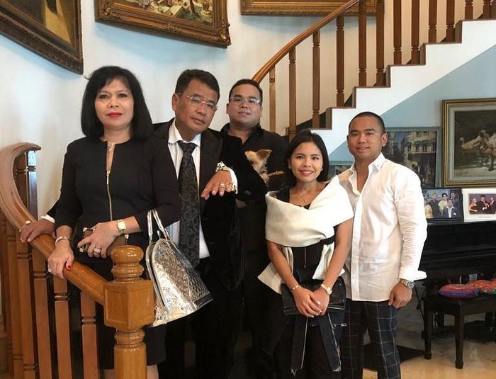 Keluarga Hotman Paris