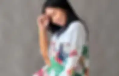 Kisahkan Tentang Seseorang yang Putus dari Sang Kekasih, Deborah Hanna Luncurkan Single Pertama 'Layang Layang'