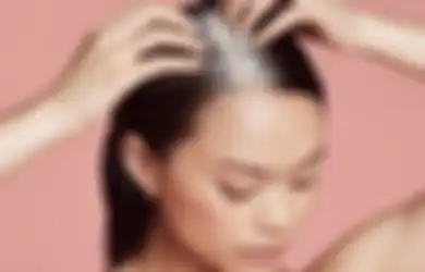 5 Tanda Kulit Kepala harus Segera Kita Scrub! Gatel dan Cepet Lepek