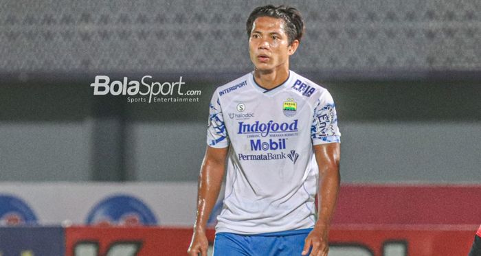 Bek Persib Bandung, Achmad Jufriyanto telah memperpanjang kontrak bersama klub selama dua tahun