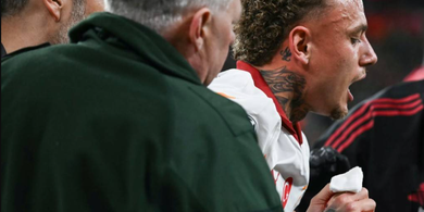 Rekan Calvin Verdonk Alami Cedera Horor di Kandang Liverpool, Terancam Kehilangan Jari