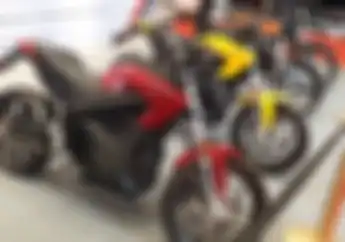Gokil! Motor Ini Ludes Terjual Walau Dealer Dan Bengkel Resmi Belum Punya..
