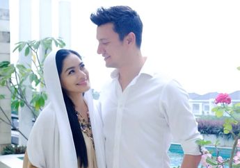 Dinikahi Aktor Tampan, Titi Kamal Hidup Bahagia di Hunian Mewah, Intip Kolam Renang Raksasa di Atap Rumahnya Buat Santai Saat Isolasi Mandiri: Berkah dari Allah!