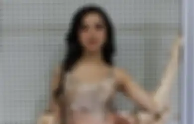 Stunning! Intip Penampilan Lyodra saat Jadi Muse di Panggung JFW 2024