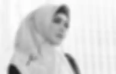 Dilayani dengan Buruk saat Hendak Membeli Sepatu Mahal, Adik Syahrini Mencak-mencak: Gue Belanja Loh Bukan Maling!