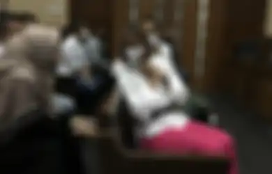 Tak Hanya Sekali Dua Kali Disuruh Beli Sabu, Ternyata Segini Besaran Gaji Sopir Nia Ramadhani yang Telah Bekerja Selama 20 Tahun