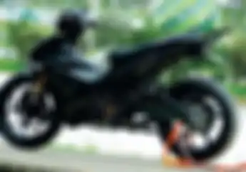 Gokil! Yamaha MX-King Jadi Keker Begini Pakai Swingarm R15