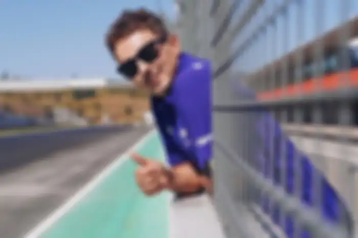 Jorge Lorenzo siap gantikan Valentino Rossi yang postif corona?