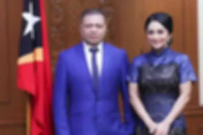 Krisdayanti dan Raul Lemos