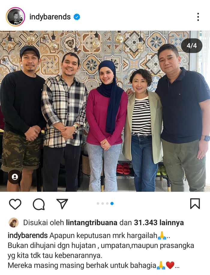  Indra Bekti dan Aldilla Jelita kembali terlihat bersama pasca perceraian mereka diproses pihak Pengadilan Agama.