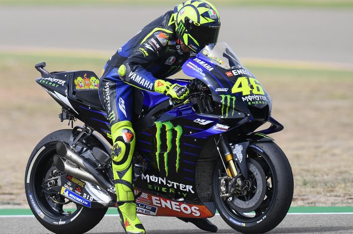 Pembalap Movistar Yamaha, Valentino Rossi, menjalani sesi latihan bebas pada hari pertama MotoGP Aragon di Sirkuit Motorland Aragon, Jumat (21/9/2019).