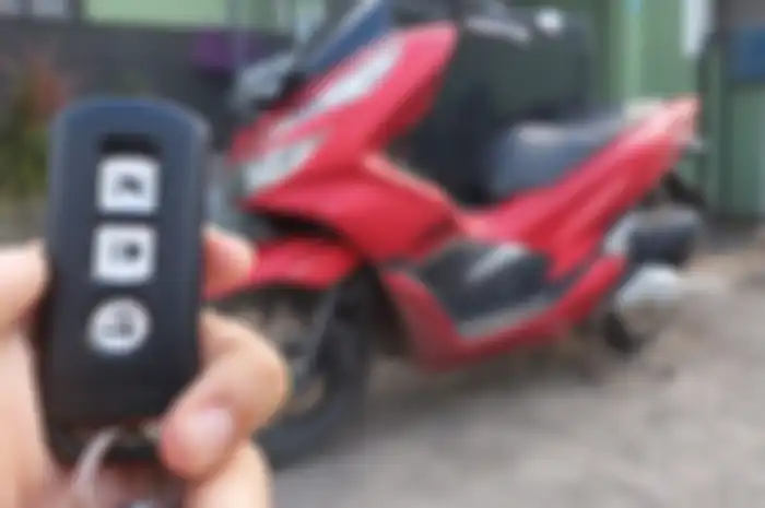 Ilustrasi. Punya motor dengan remote keyless harus tahu baterai remote mulai lemah, berikut ciri-cirinya.