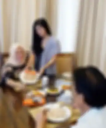 Meja makan