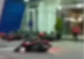 Video Detik-detik Puluhan Motor Tumbang Sesaat Pasca-Gempa Donggala
