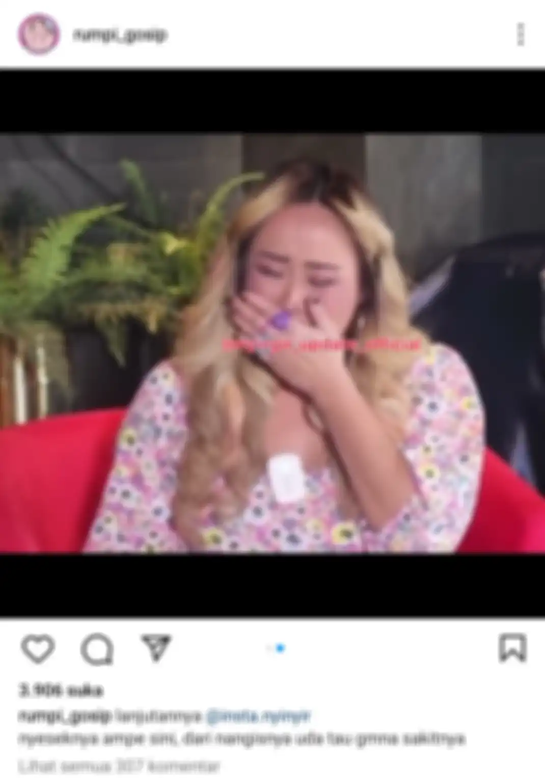 Pinkan Mambo menangis saat curhat kini tak punya teman.