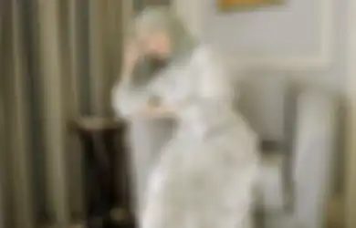 4 Cara Biar Kelihatan Modis Maksimal saat Pakai Dress di Hari Lebaran!