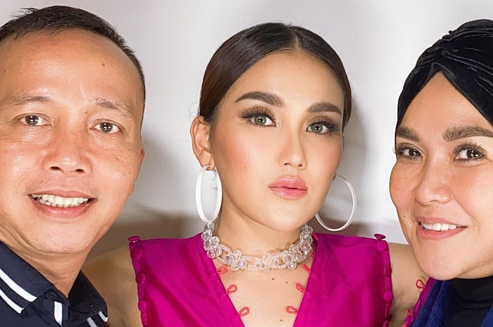 Abdul Rozak, Ayu Ting Ting, dan Umi Kalsum.