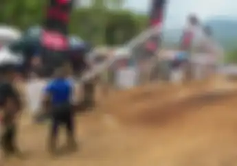 OtoRace: Ada Apa Ya Mobil Pemadam Kebakaran Siaga di Sirkuit Grasstrack? Ternyata Untuk Ini