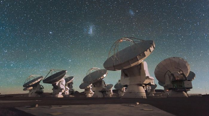 Tteleskop Atacama Large Millimeter/submillimeter Array (ALMA).