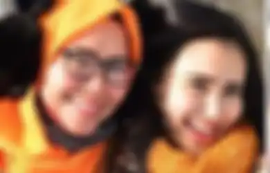 Ayu Ting Ting Akui Ingin Segera Nikah Tahun Depan, Umi Kalsum Beberkan Fakta Tak Terduga Soal Kabar Hubungan Putrinya dengan Pria Bule hingga Singgung Soal Doa 