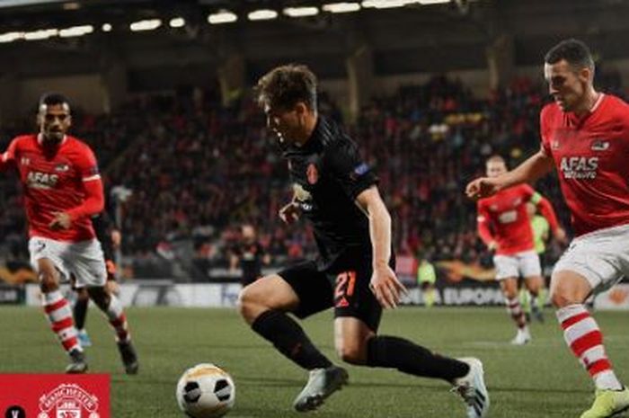 Winger Manchester United, Daniel James, beraksi dalam laga Grup L Liga Europa melawan AZ Alkmaar di ADO Den Haag Stadium, Kamis (3/10/2019).