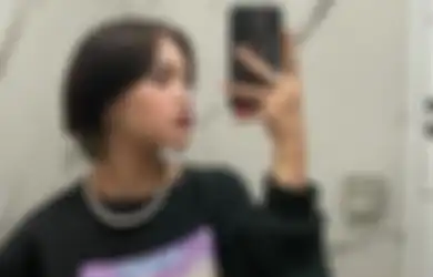 Beridiri di Tengah Jalan, Jeje Slebew Didorong Polisi yang Bubarkan Citayam Fashion Week, Netizen Tertawa Puas: Bagus Pak