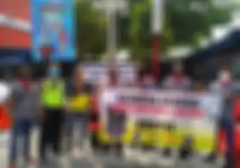 Salut!  YNCI Berbagi Puluhan Ribu Hand Sanitizer Gratis Secara Serentak dari Aceh Sampai ke Papua